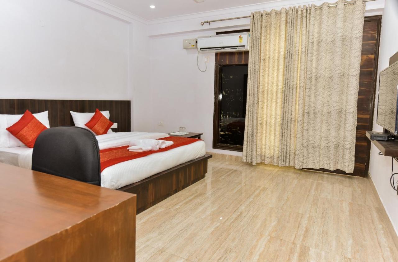 Rbm Residency Hotel Gurgaon Bagian luar foto